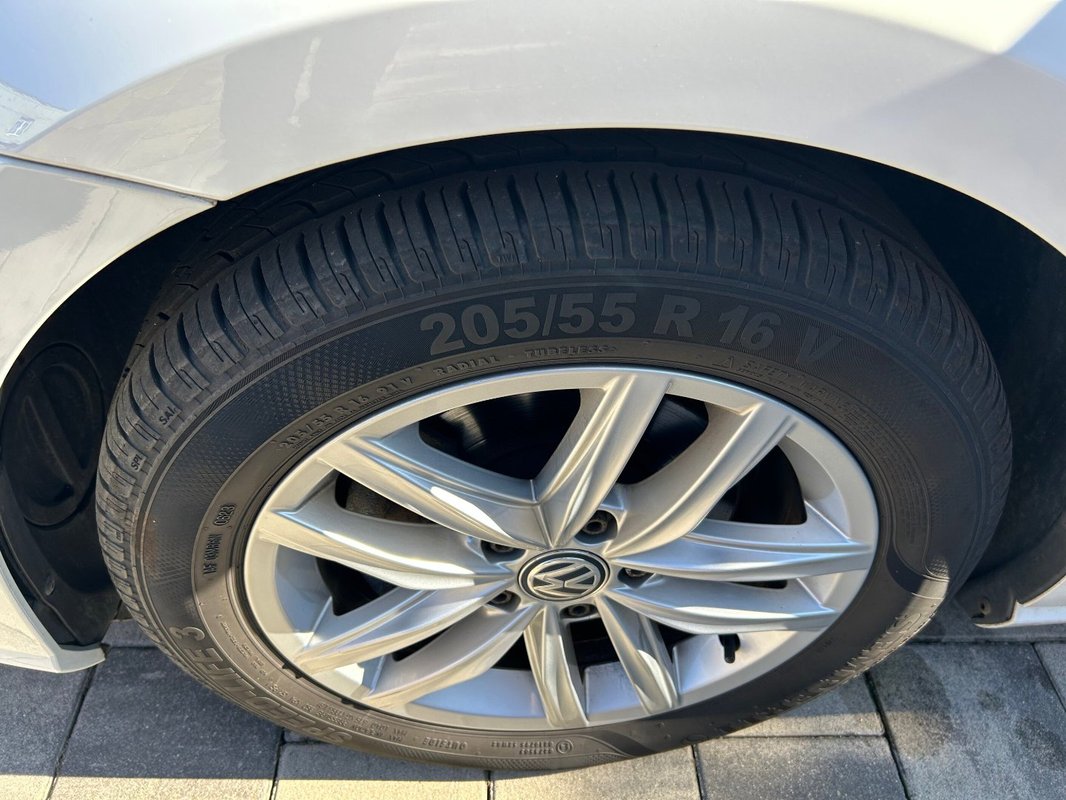 Volkswagen Golf 1.5 TGI Highline 2019 - 19