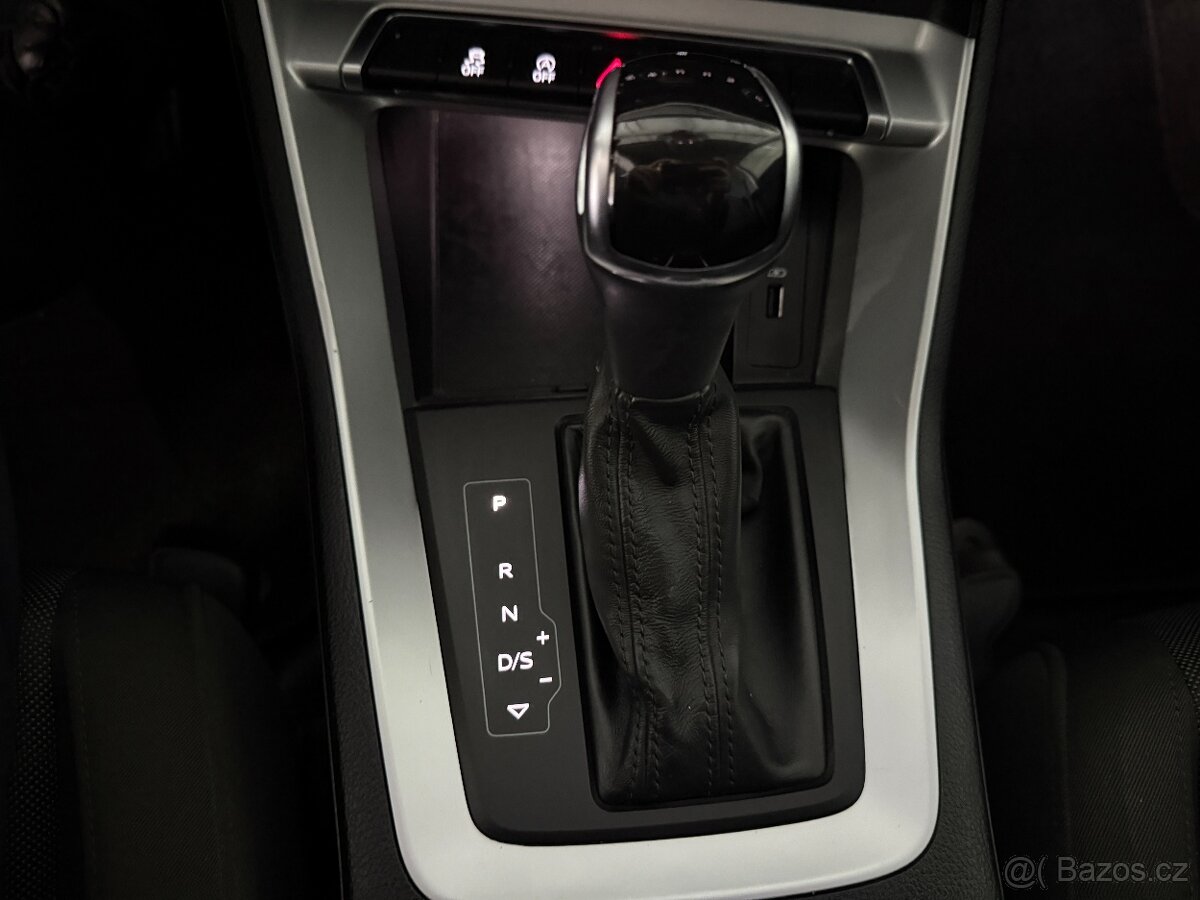 Audi Q3 2,0 TDI 110kW,SERVISKA - 19