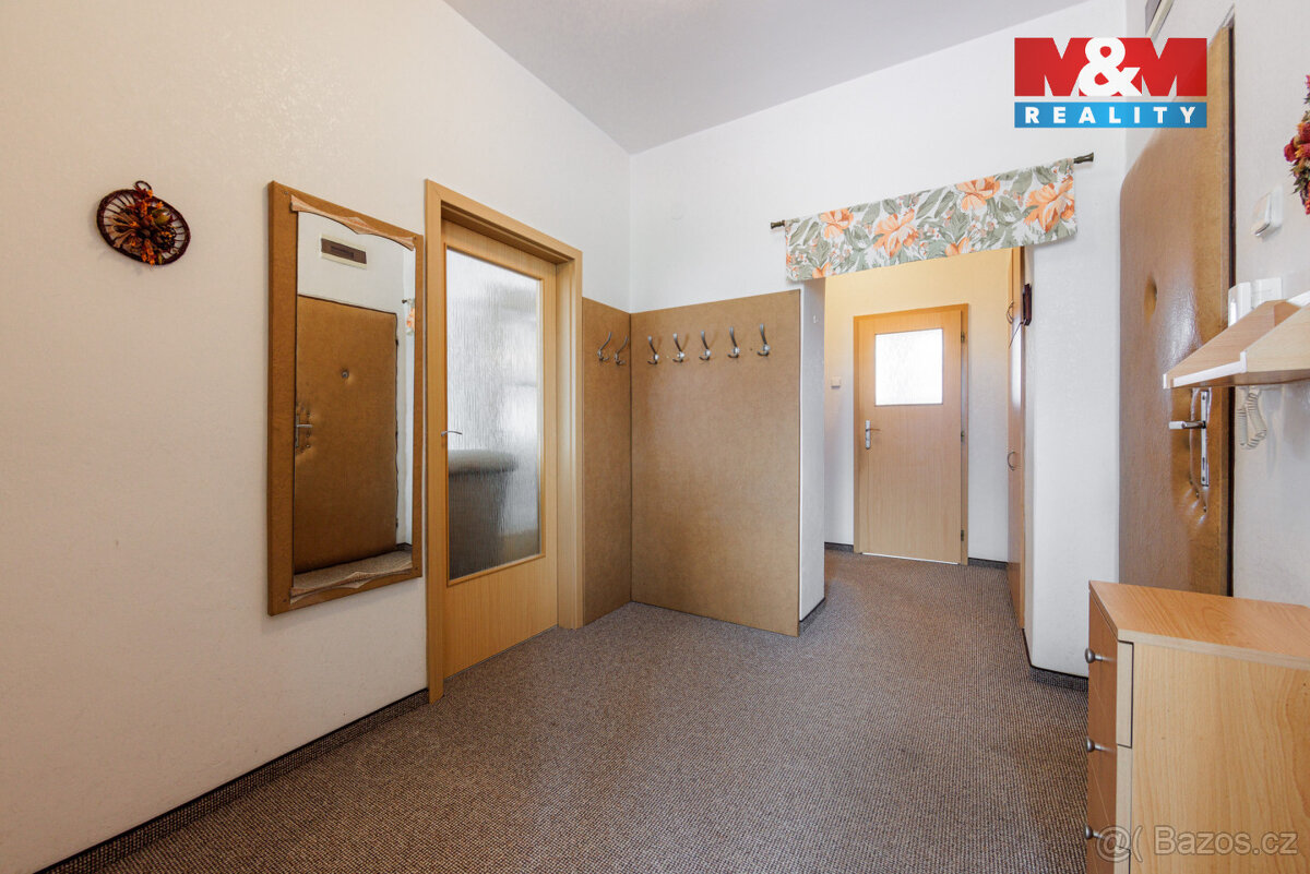 Prodej bytu 3+1, 78 m², Karlovy Vary, ul. Nad Dvorem - 19