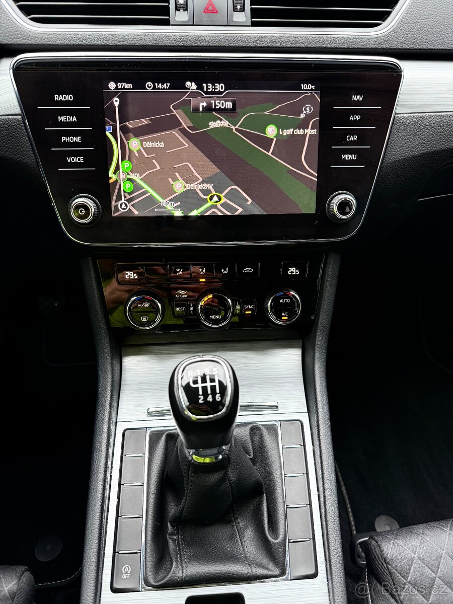 ŠKODA SUPERB 2022 - 19