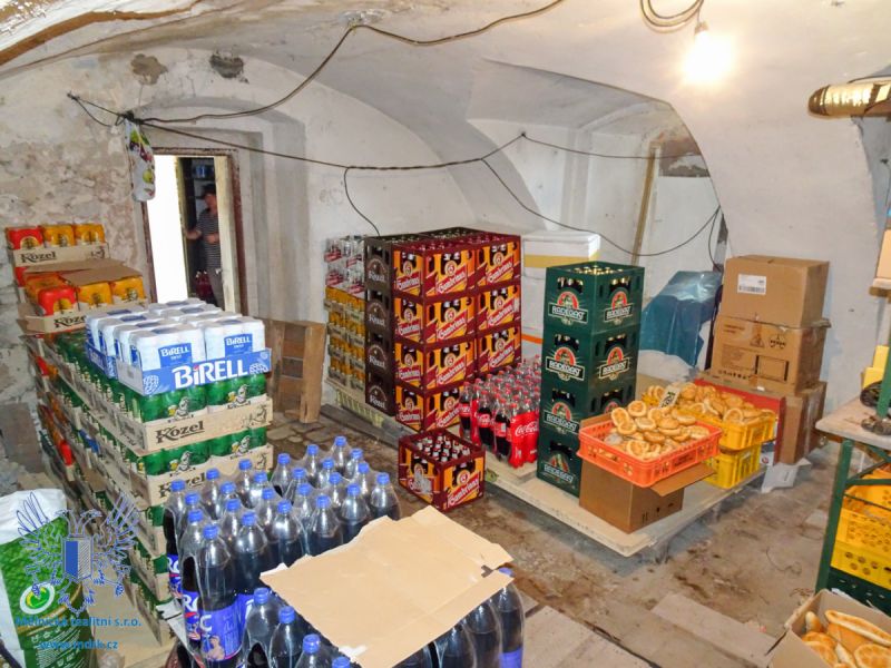 Prodej víceúčelového domu ve Střemech - 19