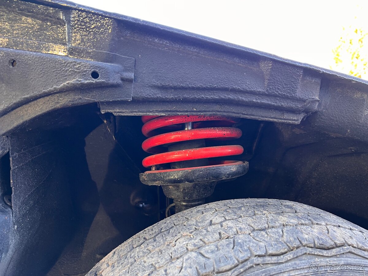 BMW E23 karoserie na kolech + díly - 19