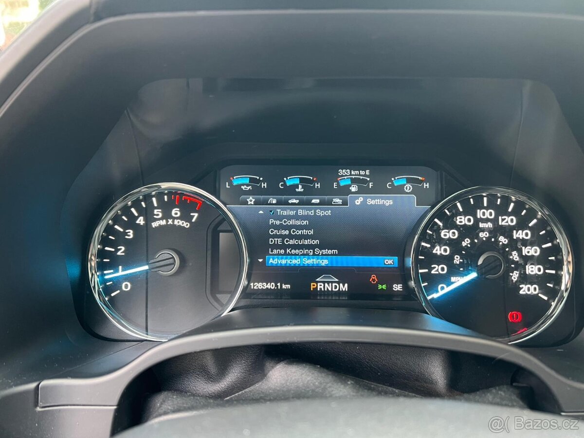 Ford F-150 Platinum SuperCrew - 19