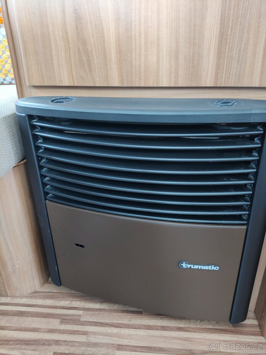 Obytný přívěs Adria Altea 472LU - 19