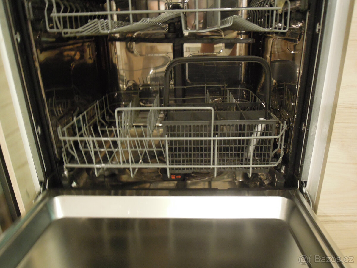 IKEA LAGAN vestavěná dotyková myčka 60 cm automatické dvířka - 19