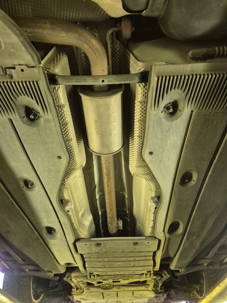 VW Golf Sportsvan,1.2TSi,81KW,KLIMA,1 MAJITEL,R.V.2015 - 19