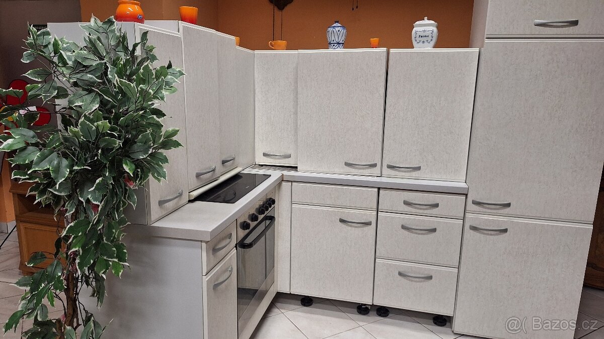 Rohová kuchyňská linka německé výroby - 19