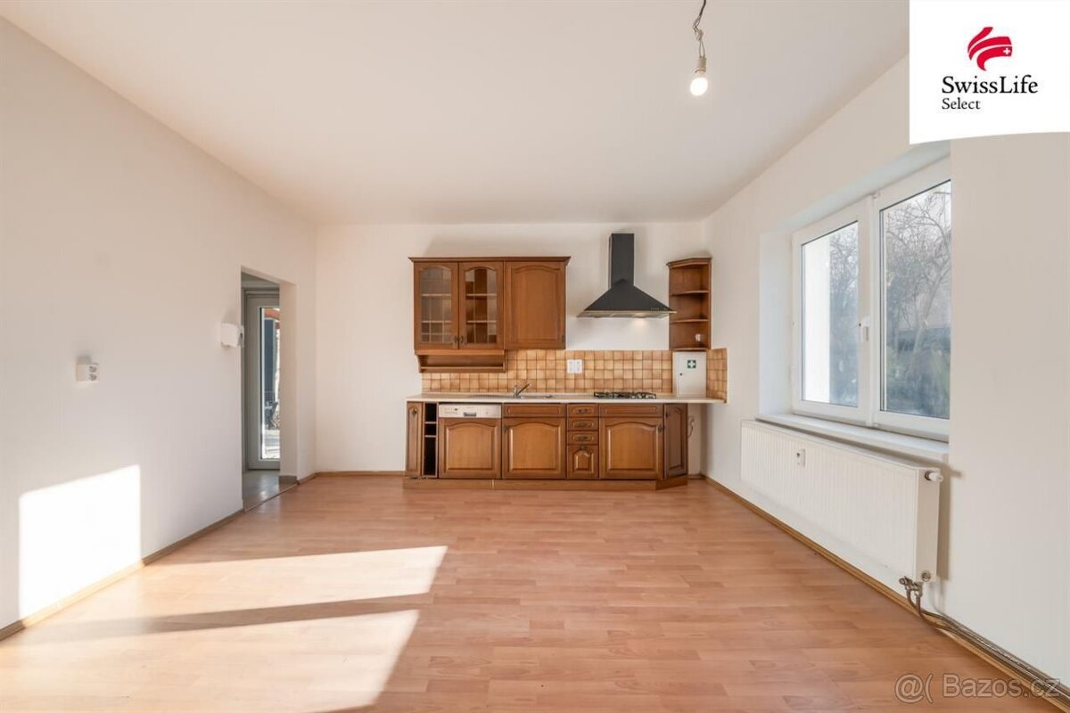 Prodej rodinného domu 196 m2 Na průhonu, Praha - 19