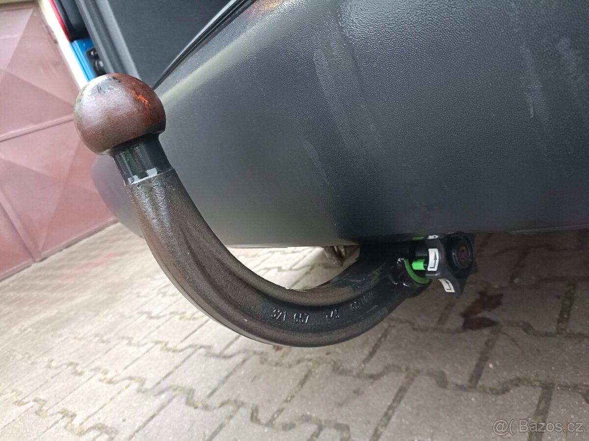 VW Caddy 1.2 Tsi Comfortline - 19