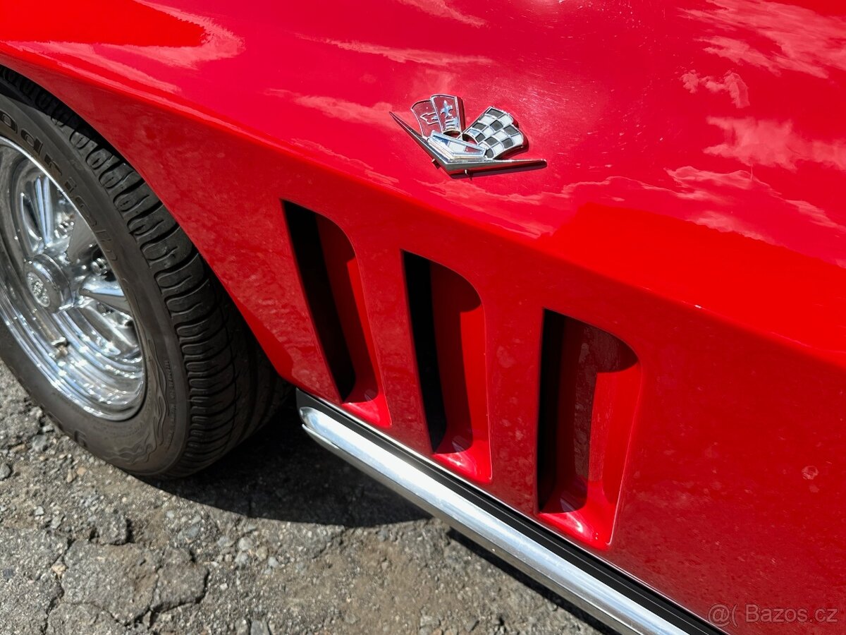 Chevrolet Corvette C2 Sting Ray - 19