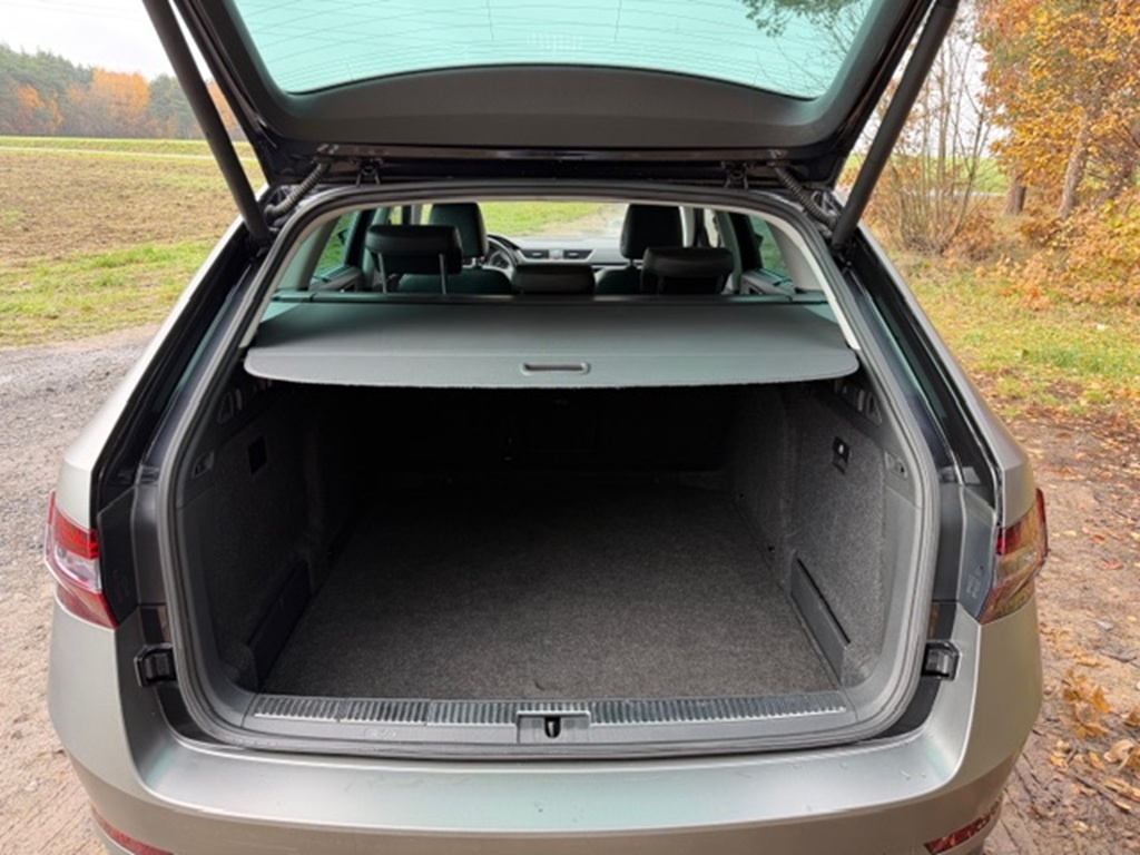 Škoda Superb 2.0 TSI DSG L&K 4x4,CZ - 19