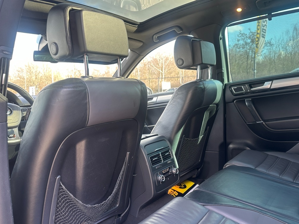 Volkswagen Touareg 2012 - 19