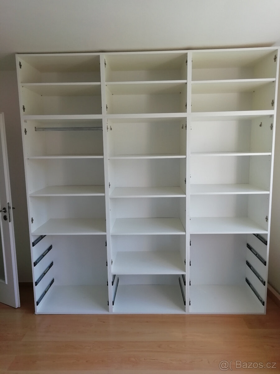 Vestavěné skříně všech rozměrů - 19