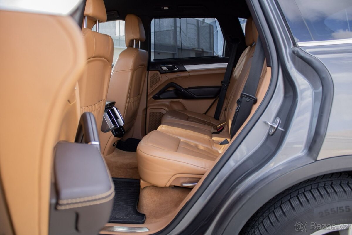 Porsche Cayenne Diesel 245k - 19