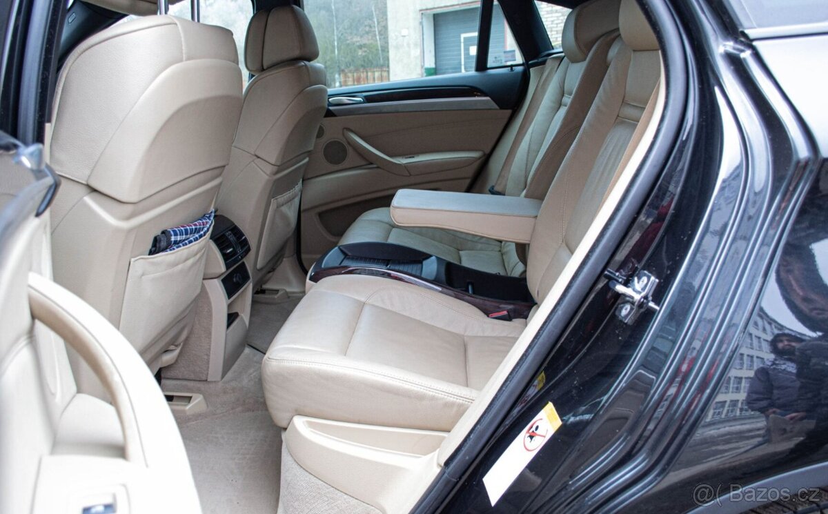 BMW X6 xDrive 50i A/T - 19