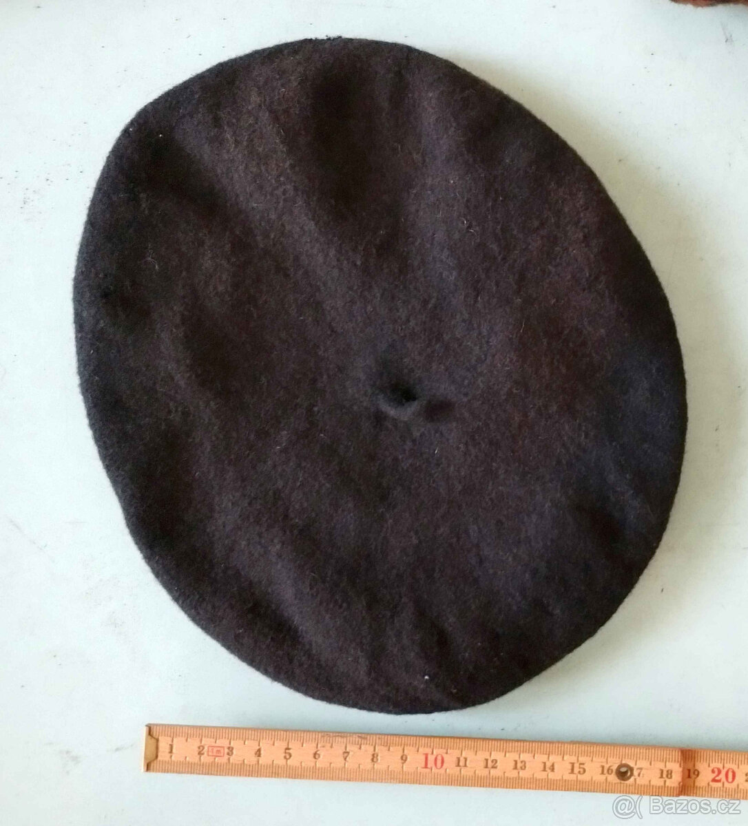 Dámské kabelky + klobouky + čepice - 19