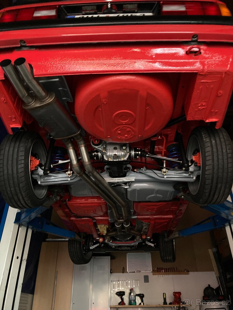 Bmw E30 V8 - Rezervace - 19