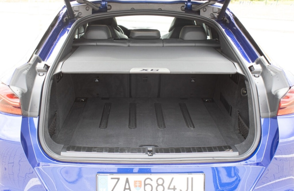 BMW X6 M Competition z roku 2021 - 19