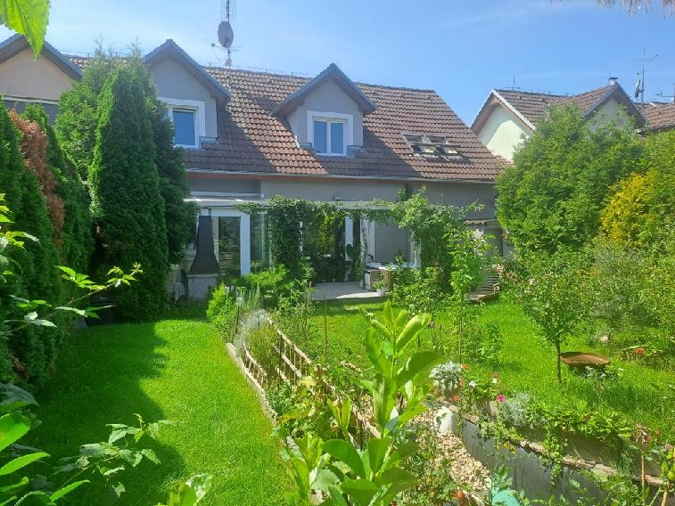 Prostorný 5+kk se zahradou a garáží na okraji Brna - 19