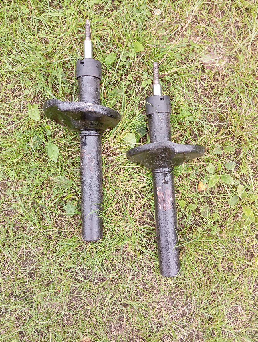 Blatníky Škoda 120, Favorit,trubky body,lem zadni - 19