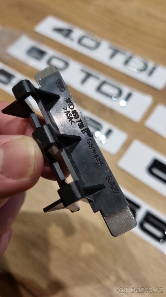 AUDI chromove znaky loga AUDI kruhy - 19