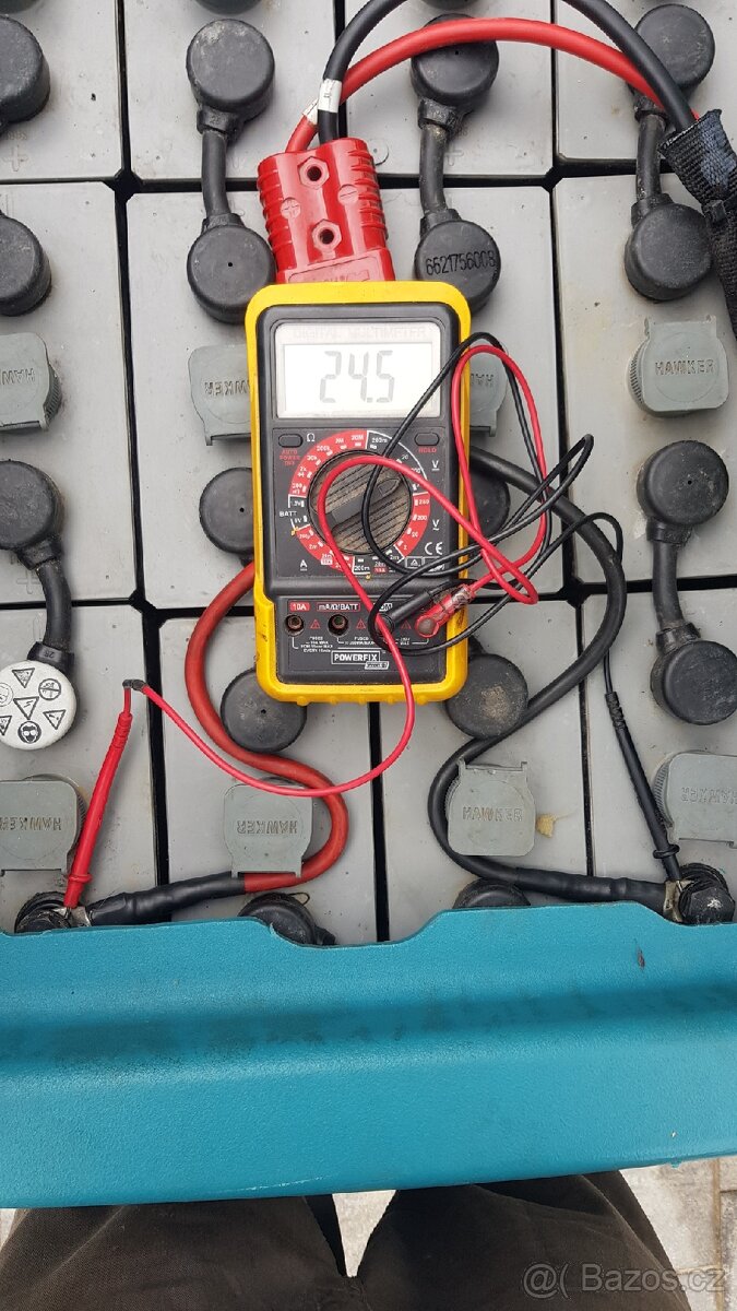 Podlahový mycí stroj Tennant T7+ - 19