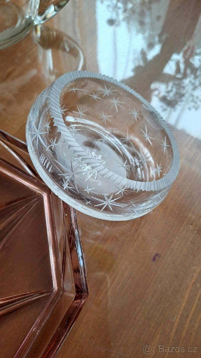 Staré sklo- rosalinové, medové broušené - 19