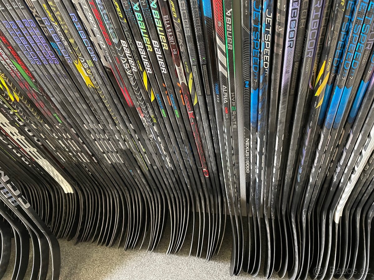 Kompozitová hokejka CCM - 19