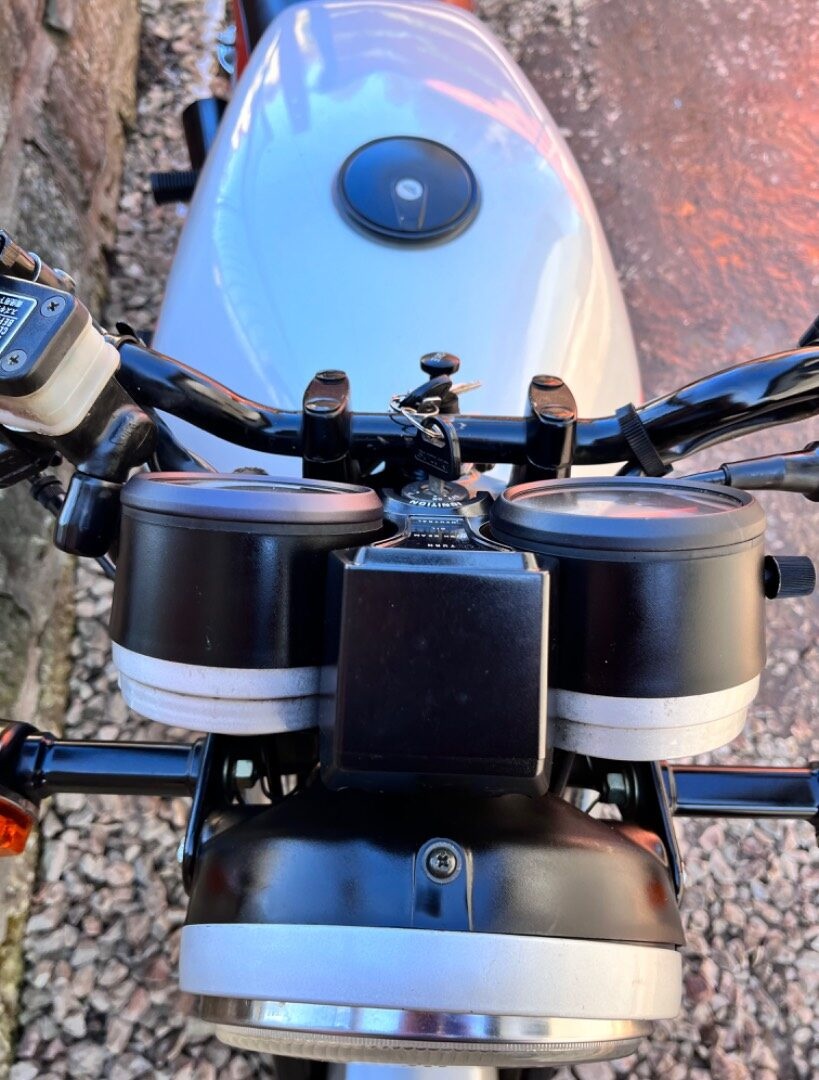 Suzuki Katana 650G - 19