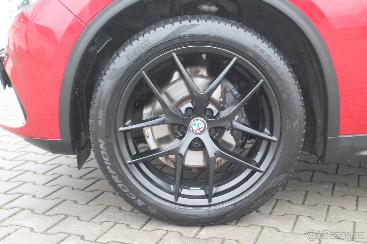 Alfa Romeo Stelvio 2.2JTD 154kW¨Q4¨ACC¨KEYLESS¨KAMERA - 19
