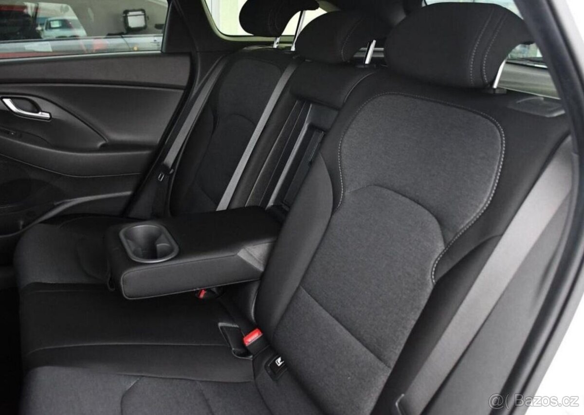 Hyundai i30 1.6CRDi TAŽNÉ 1M ČR - 19