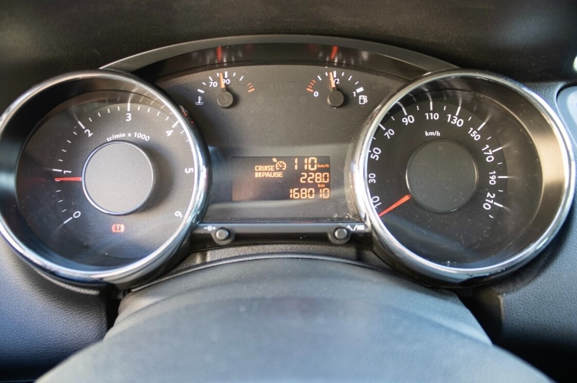 Peugeot 5008 2.0 HDi 110 kW - 19