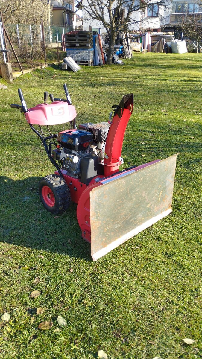 Sněhová fréza. - 19