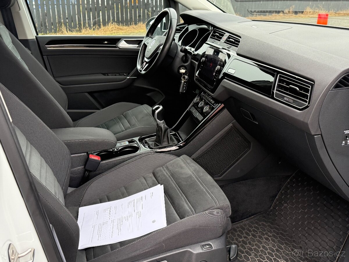 VOKSWAGEN TOURAN HIGHLINE 1.5 TSI 110KW 2019 WEBASTO DPH - 19