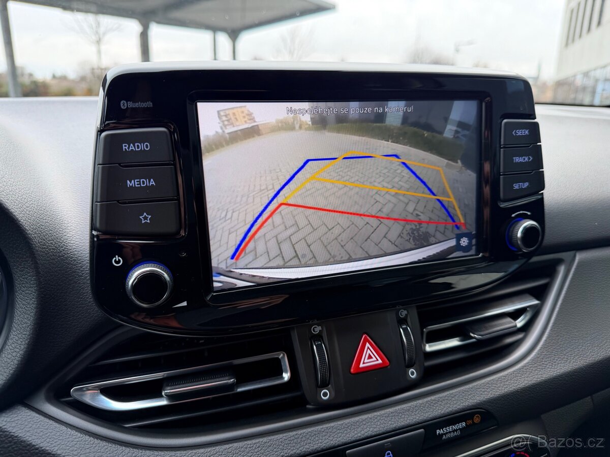 Hyundai i30 1.0 t-gdi kombi / 2021 / DPH - 19