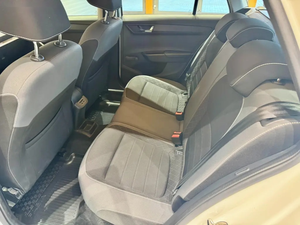 Škoda Fabia, 1.0 TSi DSG Ambition Plus - 19