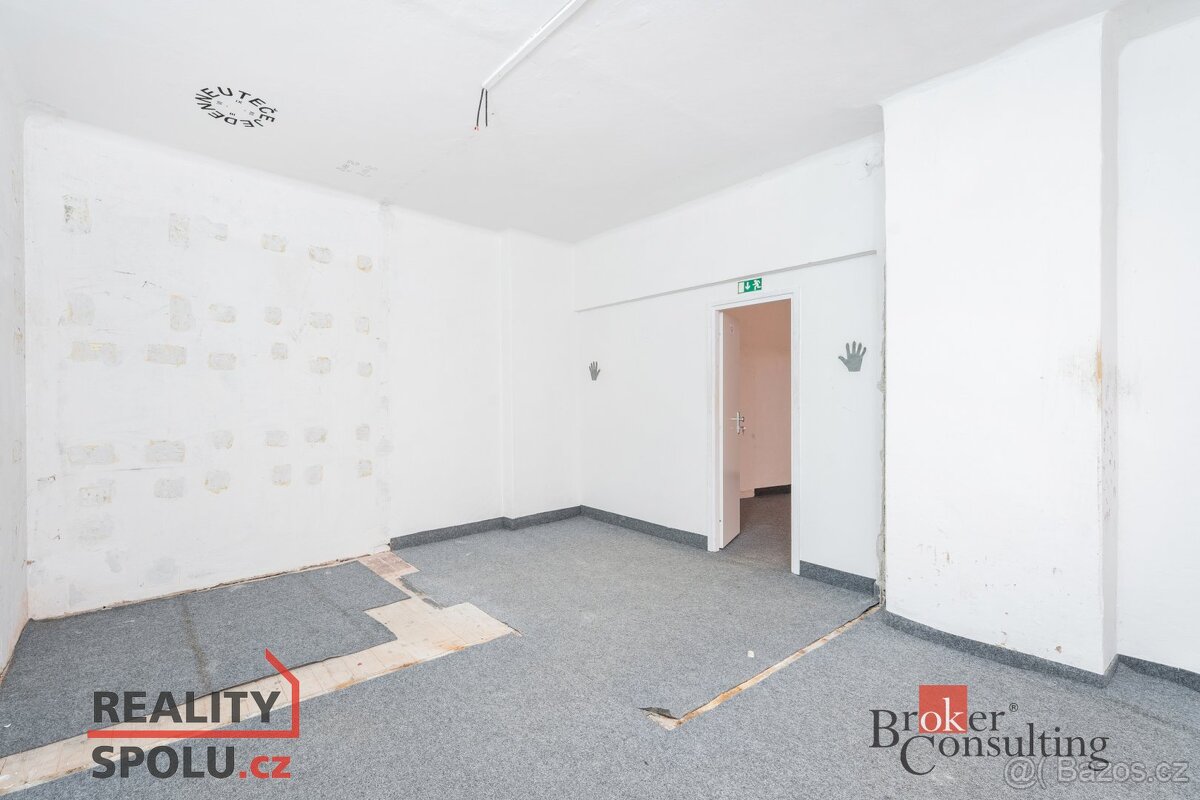 Prodej, komerční/ostatní, 145 m2, Varšavská, 36001 Karlovy V - 19