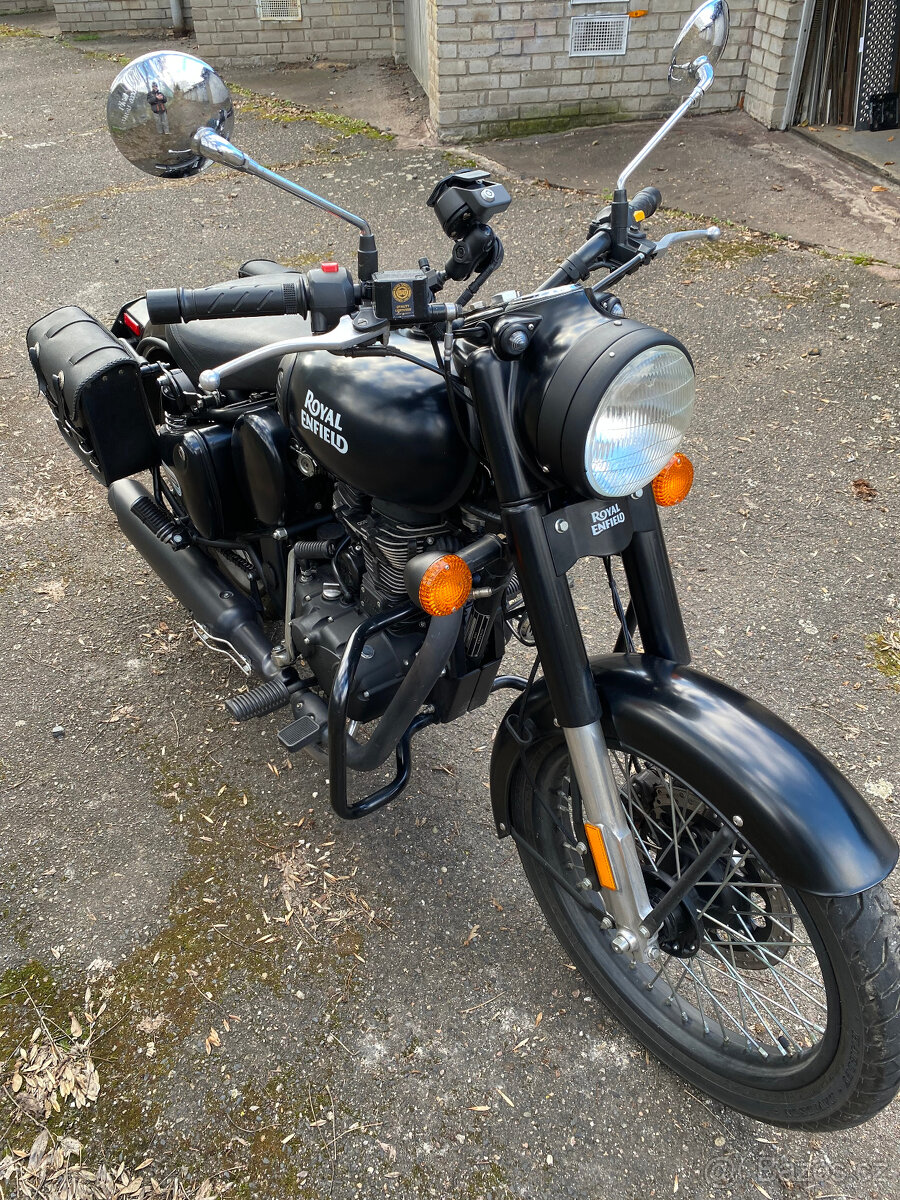 Royal Enfiel Classic 500 - 19