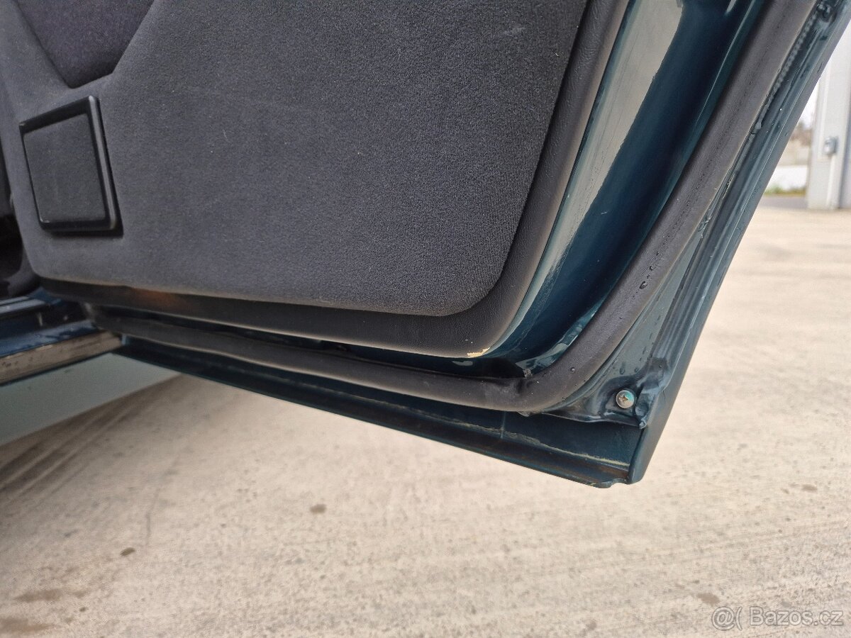 Mercedes Benz 280E W124 - 19