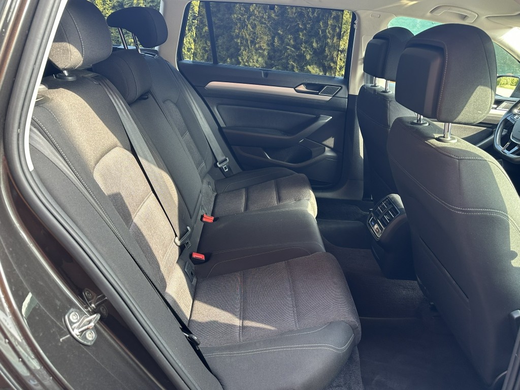 VW Passat 2.0 TDi 110kW - 19