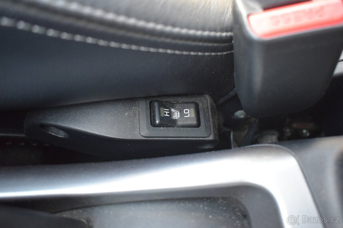 Mitsubishi Outlander 2.0Di-D 4X4/ČR PŮVOD/VÝBAVA/ - 19