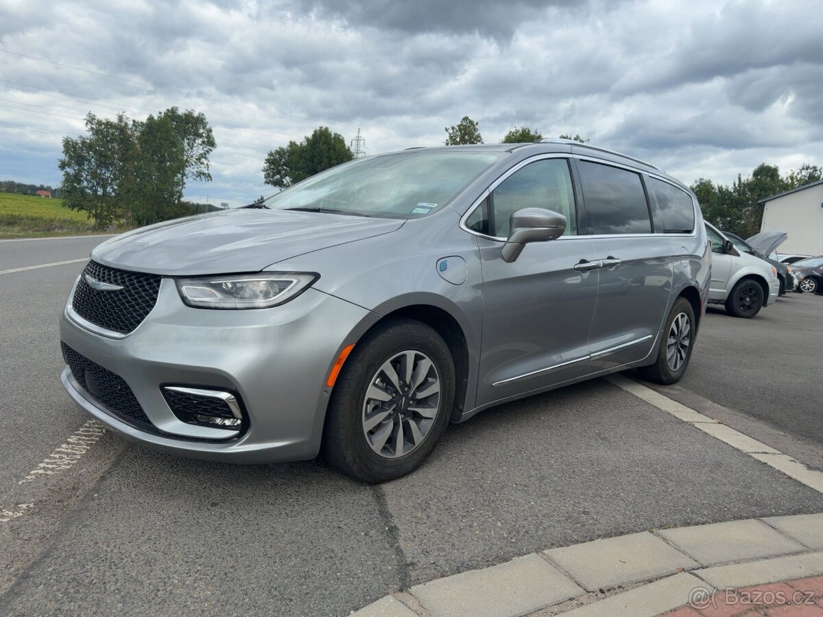 Chrysler Pacifica 3,6 Hybrid PlugIn Radar 360 2021 - 19