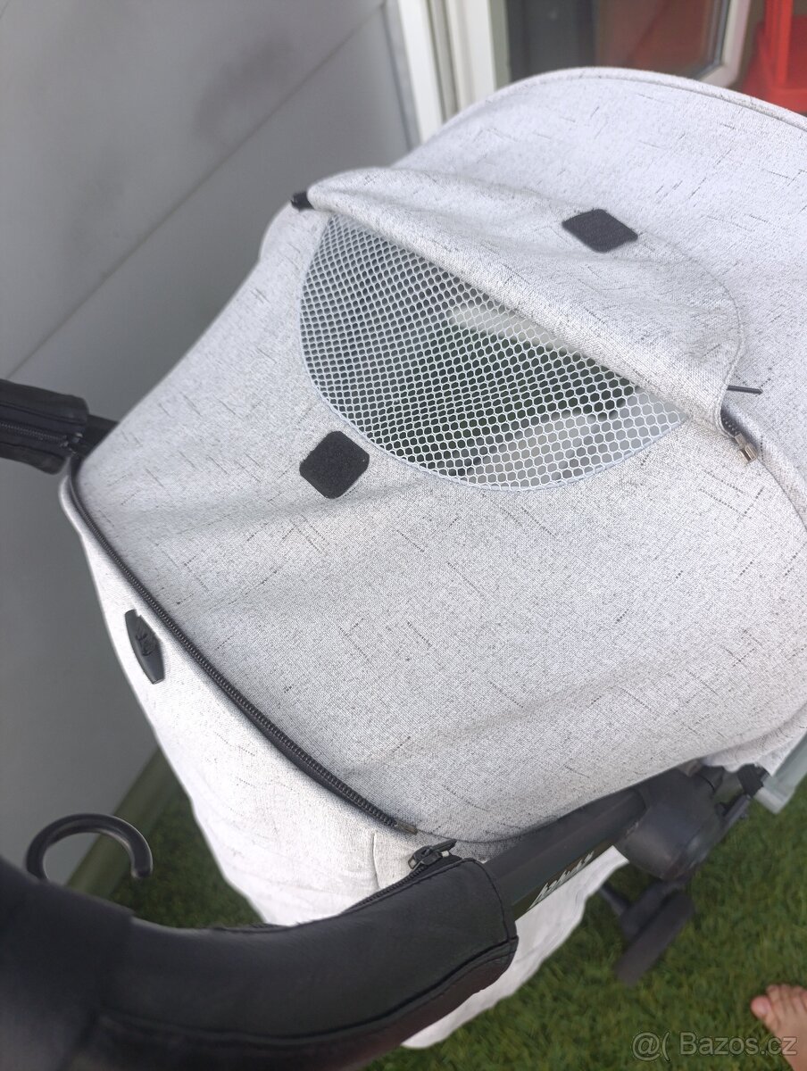 Kočárek Amber - 19