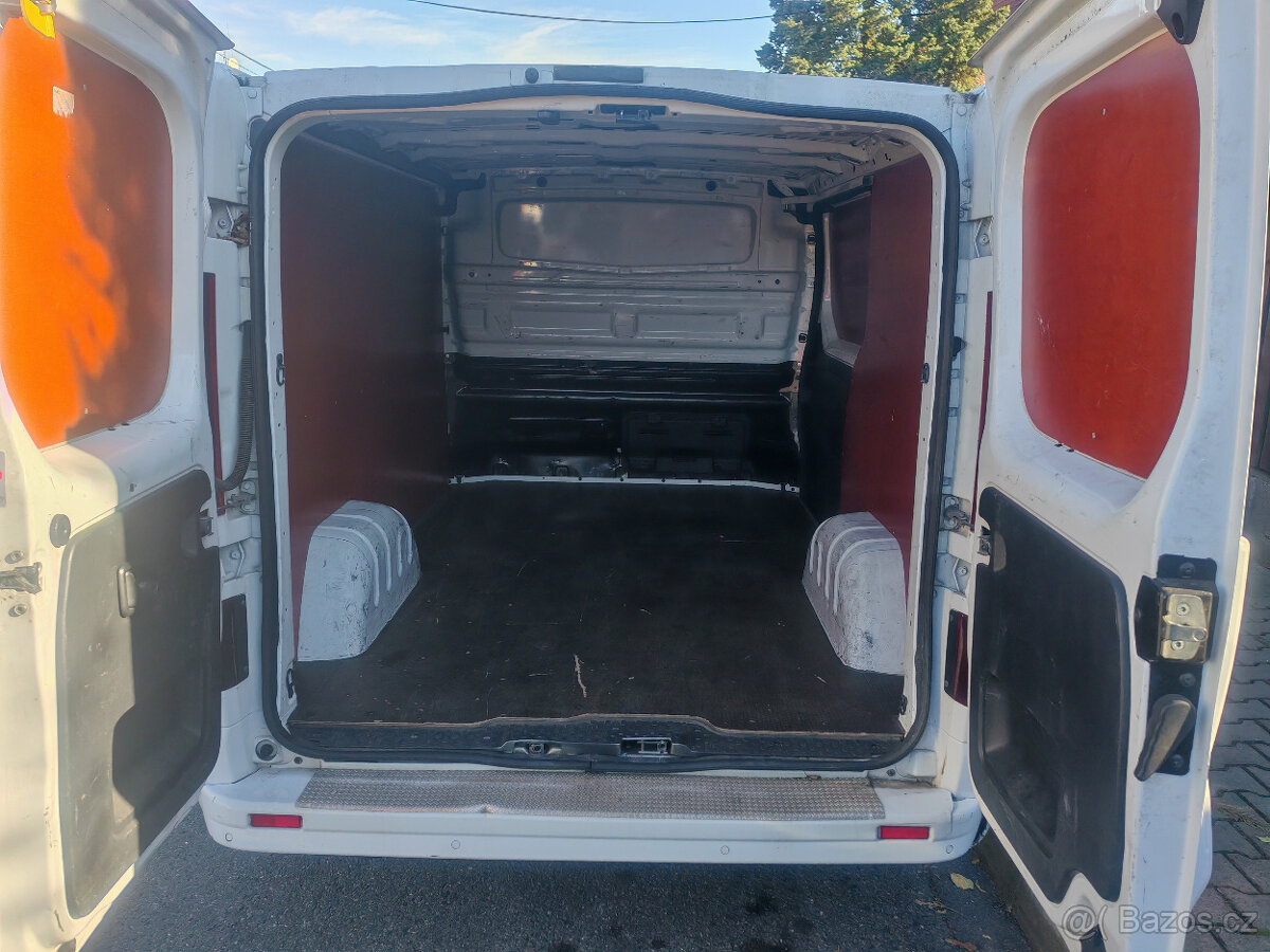 Vivaro 2018 210tkm Klima CouvKamera Tempomat 96Kw - 19