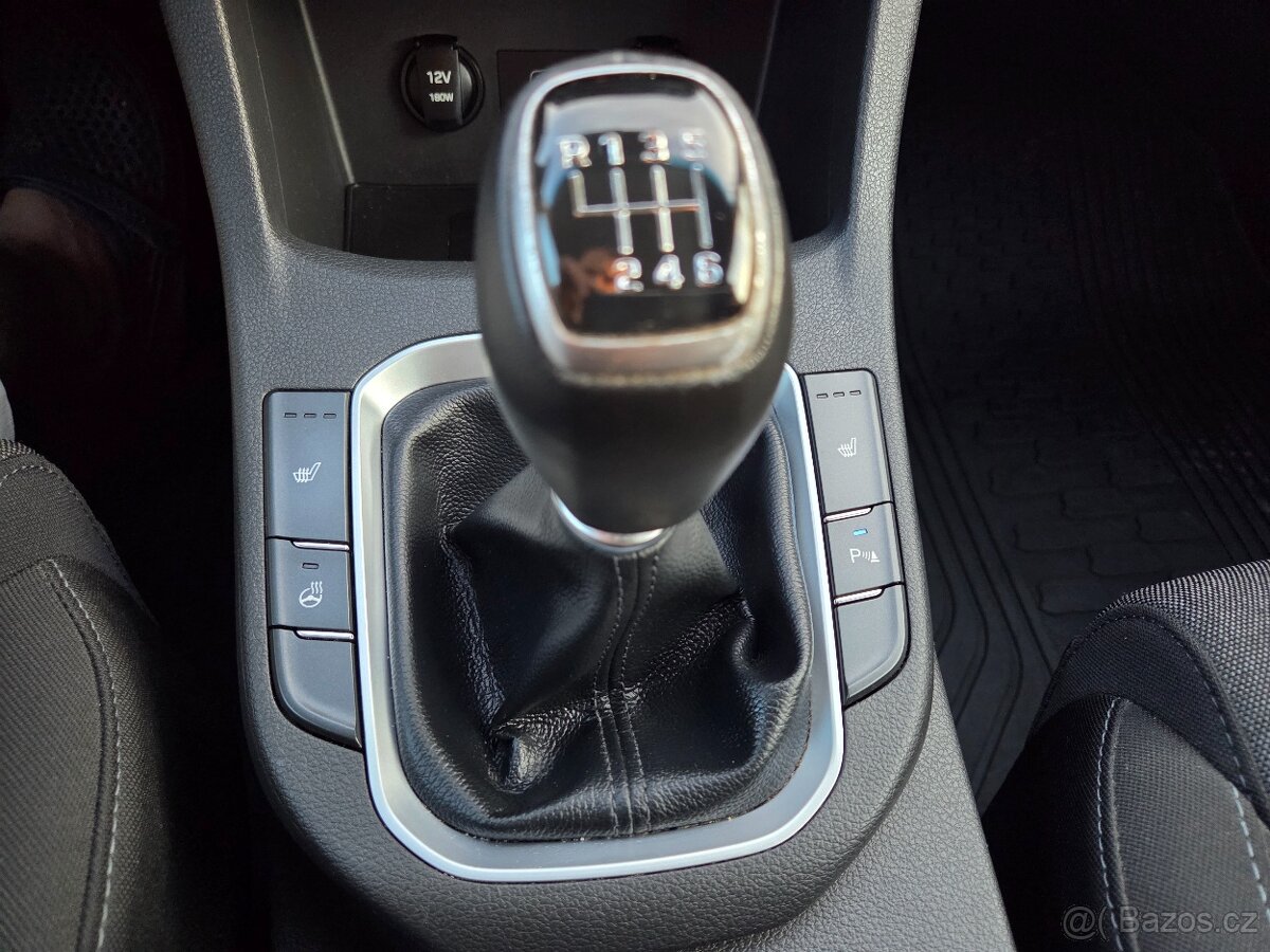 Hyundai i30 combi, 1.6 CRDi, 85 kW, Smart+, ČR, DPH - 19