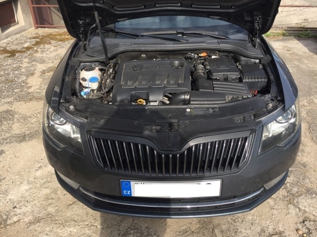 Superb 2 2,0 TDi 125 kw CFGB - 19