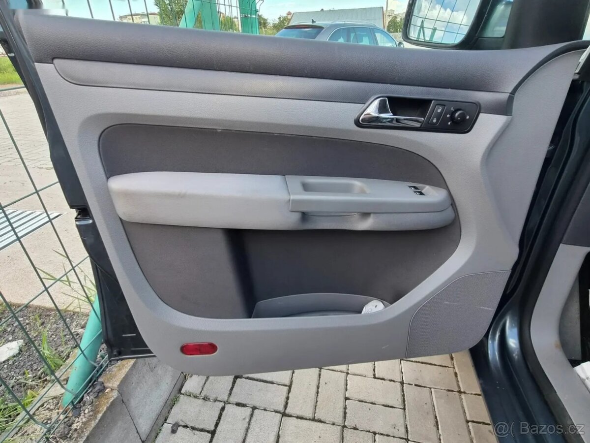 Volkswagen Caddy, 1.6i LIFE - 19