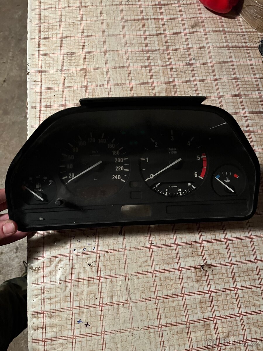 Budíky e39, e46, e34, e87 - 19