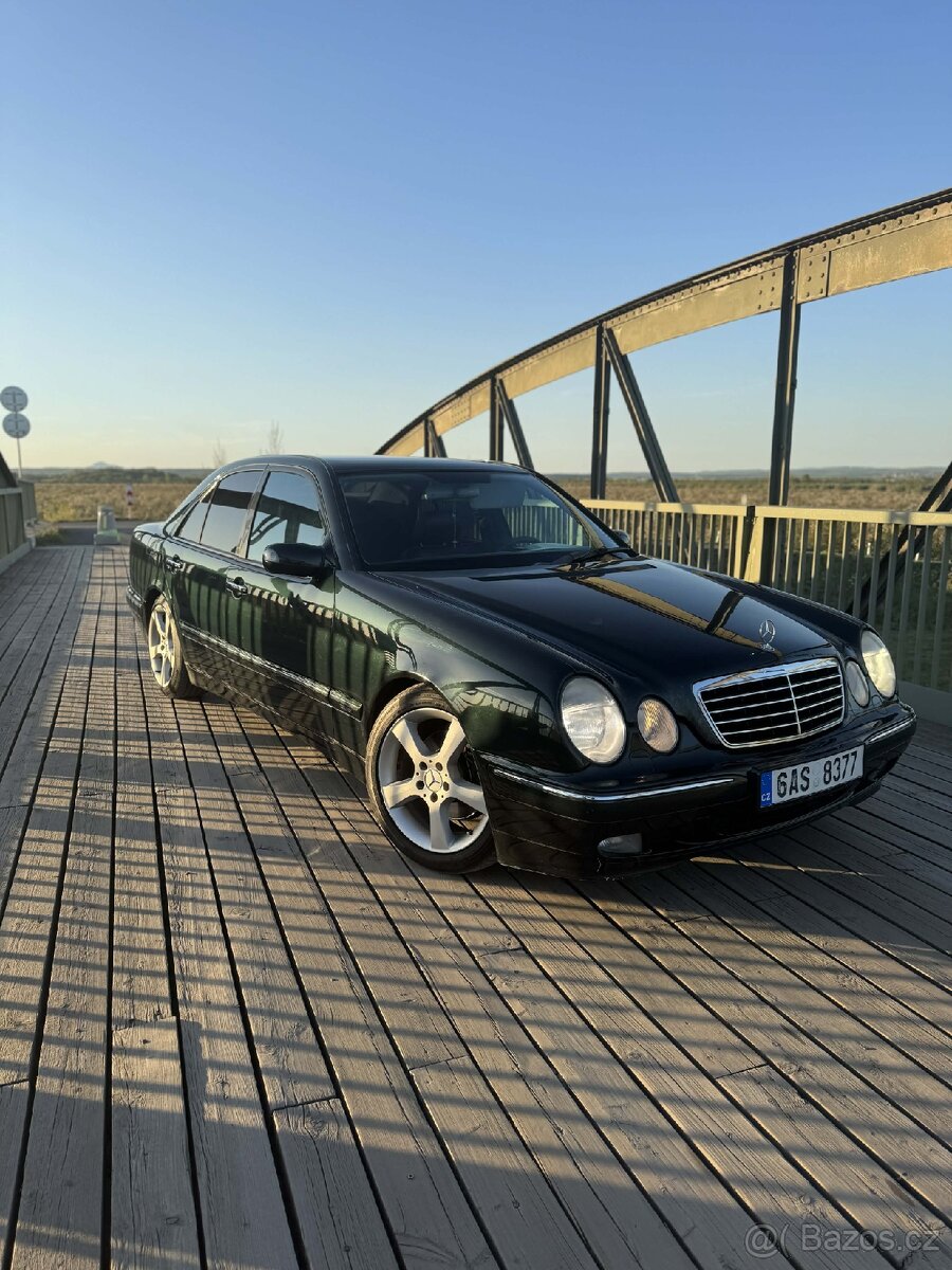 Mercedes-Benz w210 E320 - 19