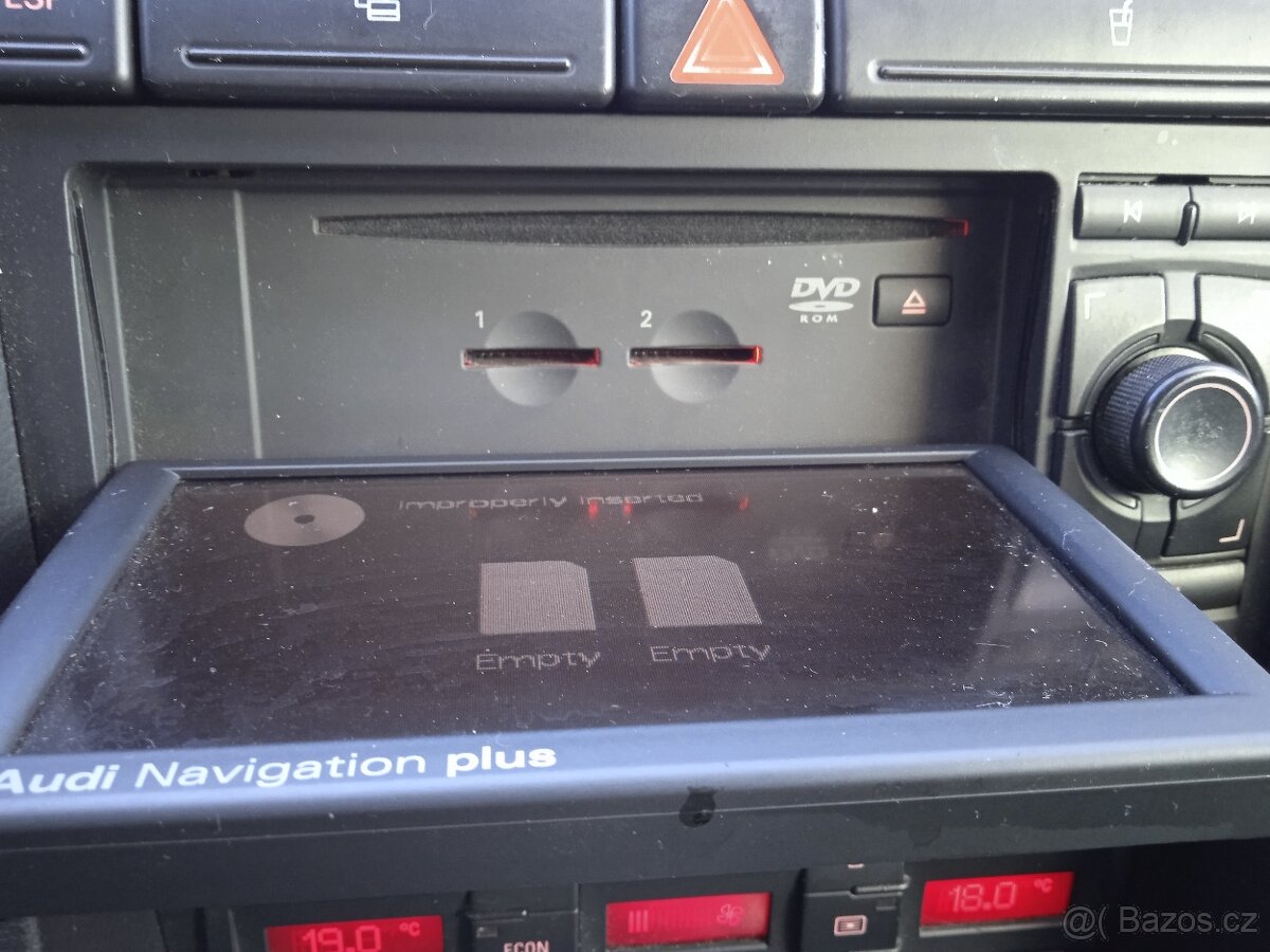 AUDI A4 AVANT B7 3,0TDi150kw,4X4,,AUTOMAT/F1,NAVI,XENONY,ALU - 19